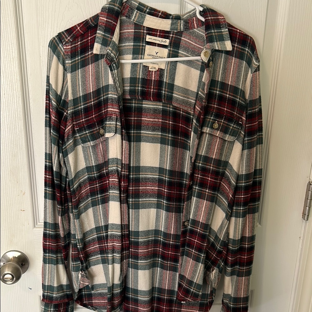 American Eagle women’s flannel